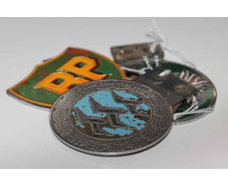 KNOCKHILL KARTING BADGE also a BP car club badge and another (3)