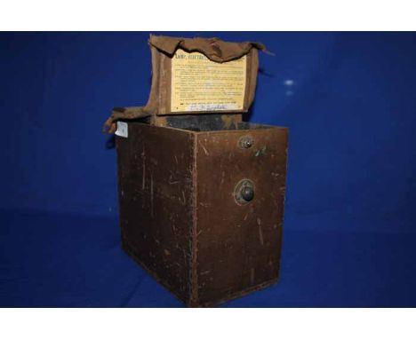VINTAGE LUCAS SIGNALLING LAMP AND MORSE KEYinside a period wooden box