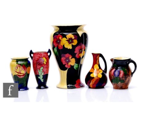 A collection of Hollinshead &amp; Kirkham H &amp; K Tunstall Art Deco hand painted earthenware designed by R Grocott, to incl