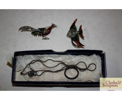 An enamel and diamanté fish brooch, pheasant brooch, and a fine link chain etc.