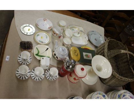 A wicker basket; a set of four lustre decorated coffee cans and saucers; a china ham stand; a strawberry dish etc. 