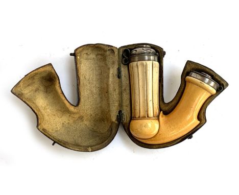 A large Adler style Meerschaum pipe, 13cmH, in a fitted case 