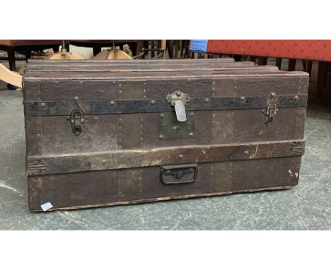 A vintage travel trunk with wooden and metal bracing, twin carry handles, 72cmW 