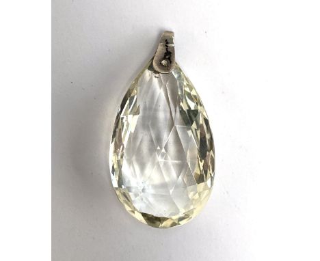 A large Art Deco faceted pale citrine pendant, 4.5cm long, 19.6g 