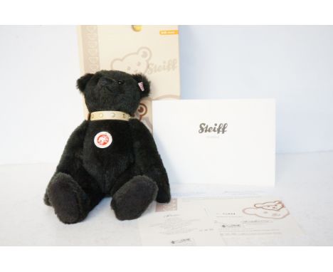 Steiff teddy bear with growler, box & coa 