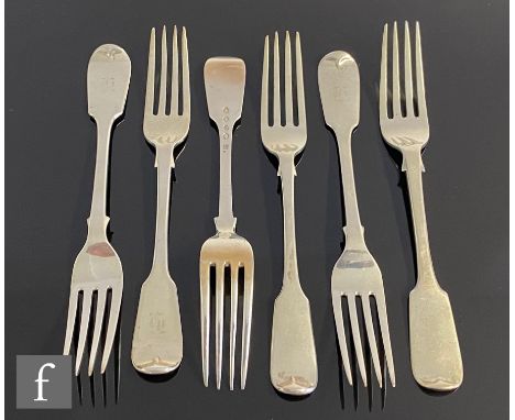 Six mid 19th century hallmarked silver fiddle pattern dessert forks, weight 9oz, London 1844,&nbsp;Joseph &amp; Albert Savory