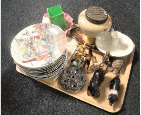 A tray containing Davenport collector's plates, china animal figures, Wade whimsies, Windsor Art ware flower vase, Crown Duca