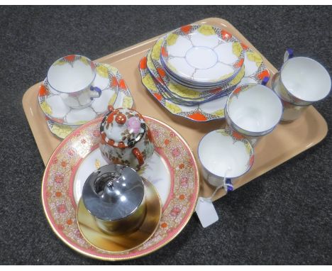 A tray containing eighteen pieces of Westly Art Deco tea china together with a cabinet plate, oriental lidded sugar basin, fr