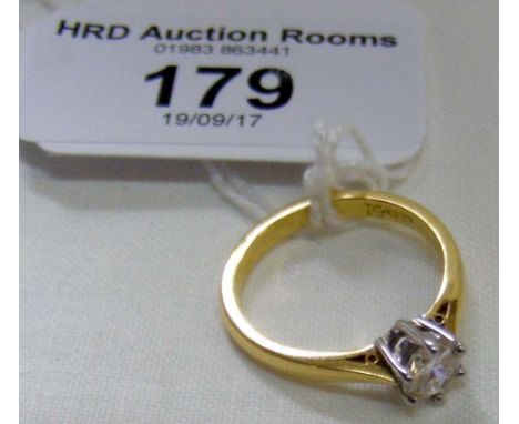 An 18ct yellow gold diamond Solitaire ring