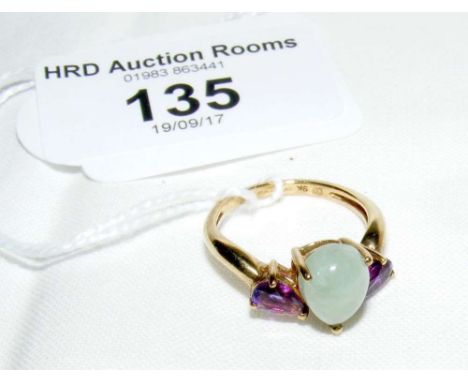 A 9ct gold jade and amethyst "thistle" ring