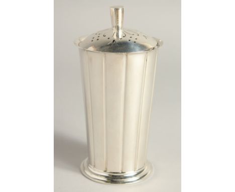 A MAPPIN AND WEBB SILVER ART DECO SUGAR SIFTER. 6ins high.  London 1937.