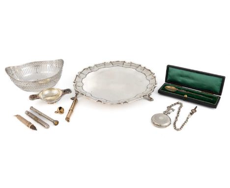 A mixed lot,comprising silver items: a late-Victorian waiter, by T. Dobson, London 1898, circular form, moulded border, diame