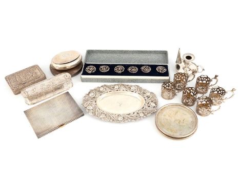 A mixed lot, comprising: a set of six Edwardian silver miniature cup mounts by Marples & Co, Chester 1909, plus a set of six 