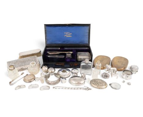 A mixed lot,comprising: a travelling silver-mounted dressing table set by Levi &amp; Salaman, Birmingham 1910, four silver-mo