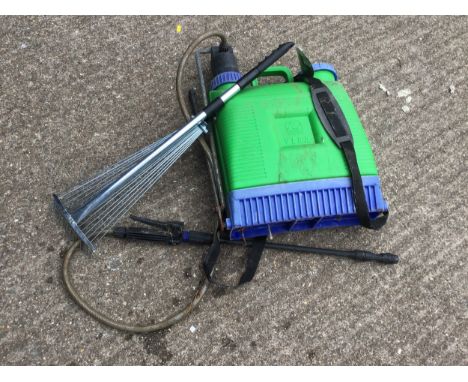 Garden Sprayer and Telescopic Garden Rake 