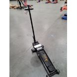 2020 3-TON HYDRAULIC FLOOR JACK, EAE AUTOMOTIVE EQUIPMENT CO. LTD. MODEL EE-FJ2000-3