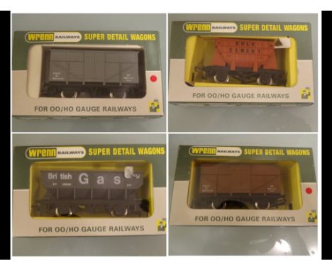 OO GAUGE - WRENN RAILWAYS P4 - A GROUP OF FOUR WAGONS TO INCLUDE W5083/W5083A FRUIT VANS, W5084 BULK CEMENT &amp; W5088 BRITI