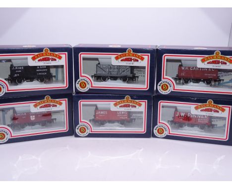 OO GAUGE - A group of coal wagons by BACHMANN - VG/E in VG boxes (6)