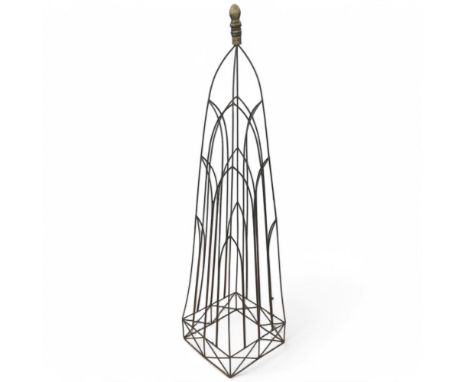 A wirework obelisk. Height 95cm.