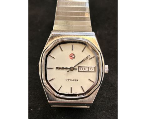 Rado voyager day/date wristwatch currently ticking & keeping good time over a short testing period 