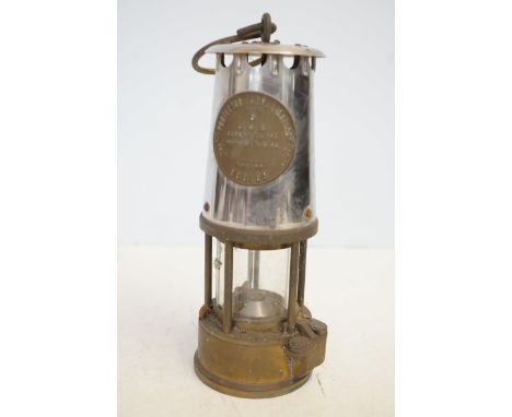 Eccles minors lamp 