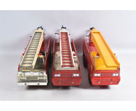 THREE TONKA TOYS AERIAL LADDER FIRE TRUCKS, all ladders raise and lower, two with working extension ladders, the other missin