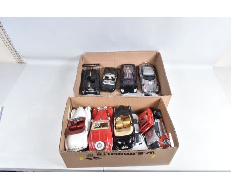 A QUANTITY OF UNBOXED MODEL DIECAST SPORT VEHICLES, to include a Maisto 1955 BMW 502 in black, Maisto 1:18 Mercedes-Benz 500K