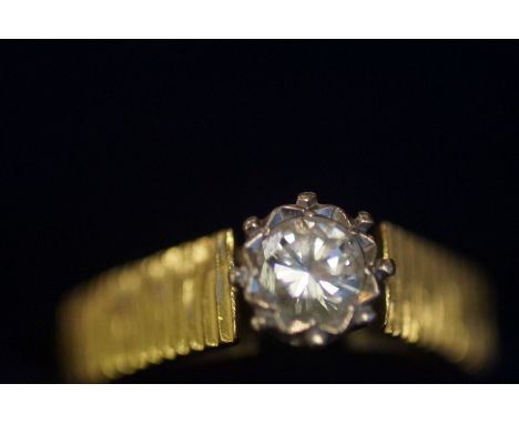 18ct gold diamond solitaire ring- diamonds .40 Size L