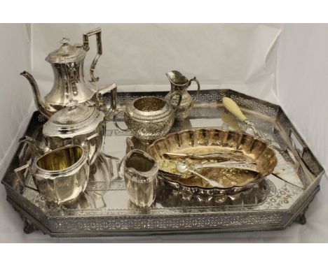 A large circa 1900 plated drinks tray with galleried edge, together with a Queens plate Mappin & Webb four piece tea set comp