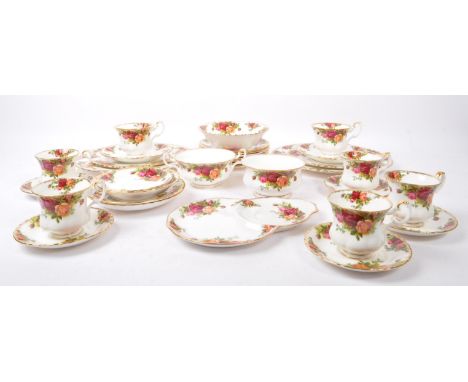 Royal Albert - Old Country Roses - A 20th century Royal Albert Old Country Roses table / tea service. The service to include 