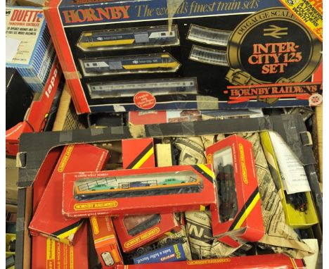 *Model Rail. A mixed collection of model rail,  including Hornby OO Gauge including GWR 8751 engine R.126 Car Transporter, et