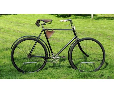 *1900 Raglan No 17 Roadster. A gentleman's bicycle with a 23 1/2-inch black-enamelled frame with a cottered bottom bracket, '