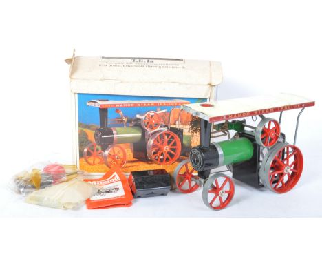 An original vintage Mamod live steam model Steam Tractor TE1A Traction Engine. A green and red model of liquid fuel example. 