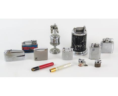A collection of assorted lighters and table lighter, various manufacturers. 
