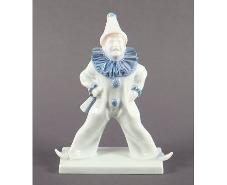 FIGUR "CLOWN", farbig staffiert, H 15, Modellnr. K 92, Entwurf Ferdinand LIEBERMANN von 1910, ROSENTHAL, SELB, 1930