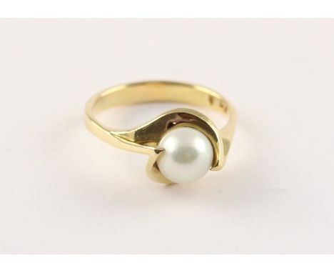 PERL-RING, 750/ooo Gelbgold, besetzt mit einer Perle von 7,5 mm Durchmesser, RG 59, 5,8g