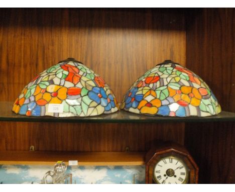 A PAIR OF TIFFANY STYLE LAMP SHADES 