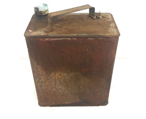 Vintage  / retro Shell oil can with Esso cap 