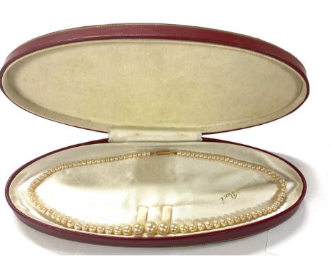 Ladies 9ct gold clasp pearl necklace / choker 