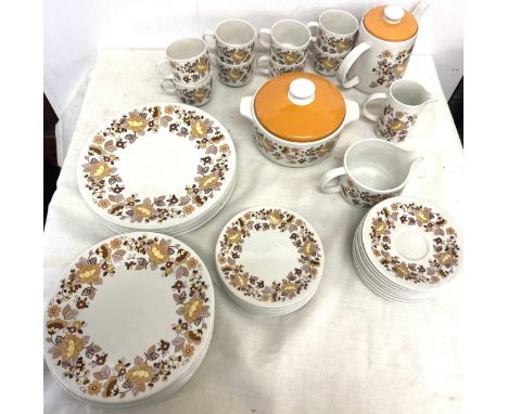 Royal Doulton Indian summer part dinner/tea service 