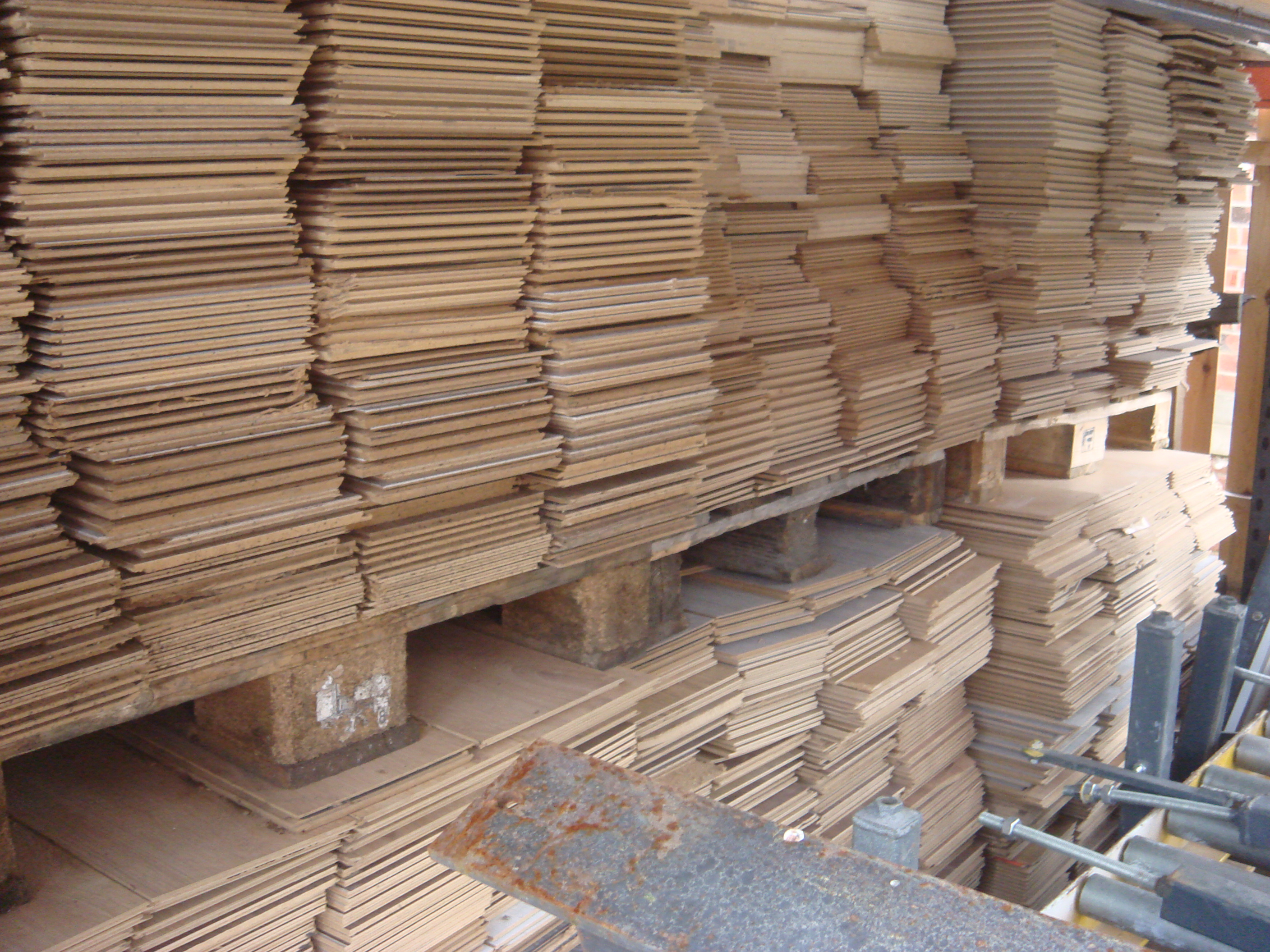 Pallet Loose Oak Laminate flooring (C Grade) £5 Loadout fee (Pallet