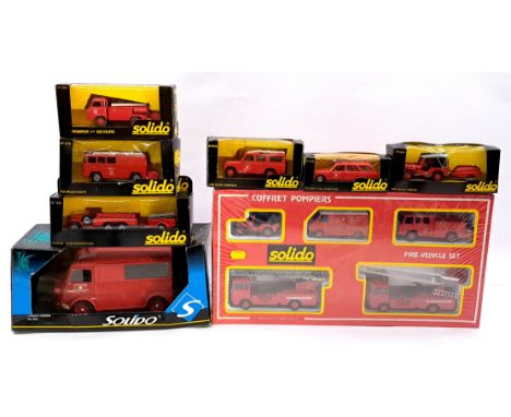 Solido Fire Service Vehicle Group, to include 7010 Coffret Pompiers multi vehicle set, 391 Dodge D'Intervention. 1034 Land Ro