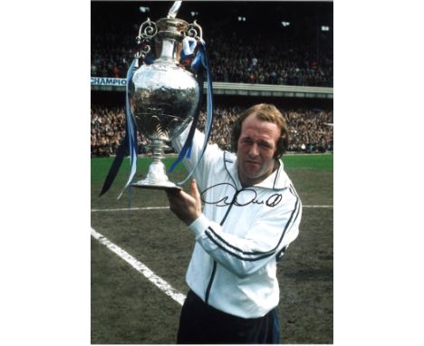 Football Archie Gemmill 14x12 signed colour photo pictured holding the First Division Championship trophy while playing for D