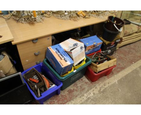 A LARGE QUANTITY OF TOOLS ETC.