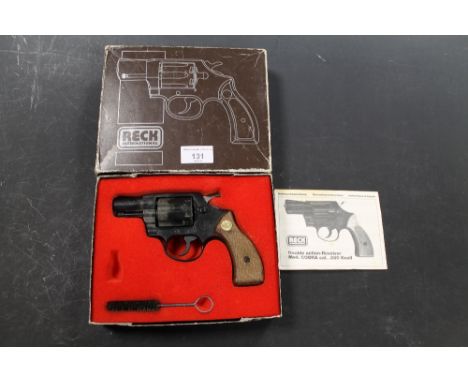 A 'RECK INTERNATIONAL' HANDHELD STARTER PISTOL IN BOXBuyer Please Note: This item must be collected by the named purchaser in