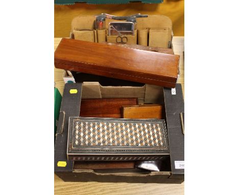 TWO TRAYS OF WOODEN BOXES TO INCLUDE VINTAGE TRAVELLING GROOMING SETS, A DECORATIVE INLAID BOX WITH A SET OF LADIES LEATHER G