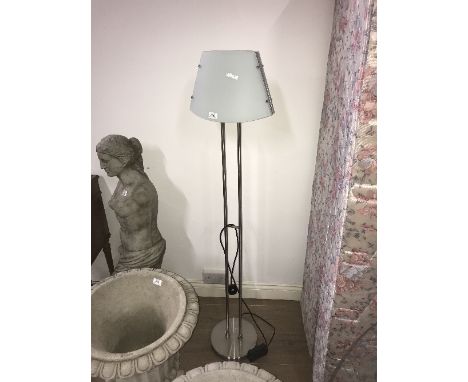 MODERN STANDARD LAMP