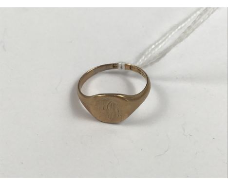 An antique 9ct gold signet ring, 2.3g