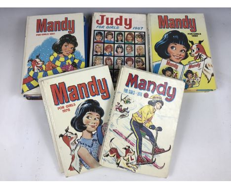 A quantity of vintage children's annuals