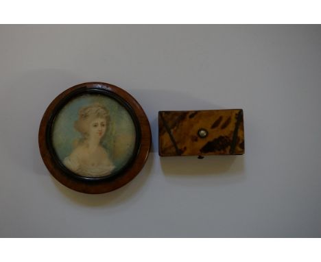 A small 19th century tortoiseshell casket,&nbsp;6.5cm wide; together with a 19th century circular snuff box and cover, inset 